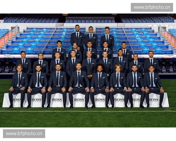 荣耀与梦想交织的瞬间皇马全家福见证绿茵王者辉煌历程 荣耀与梦想交织的瞬间皇马全家福见证绿茵王者辉煌历程