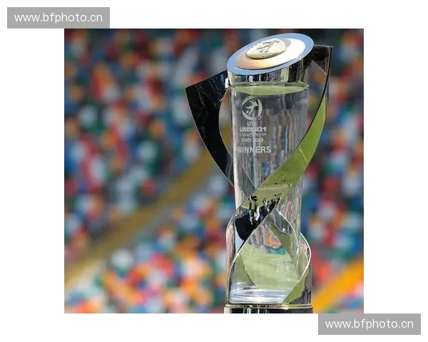 欧联杯亚军直通欧冠引发热议新赛制或重塑欧洲足坛格局 欧联杯亚军直通欧冠引发热议新赛制或重塑欧洲足坛格局